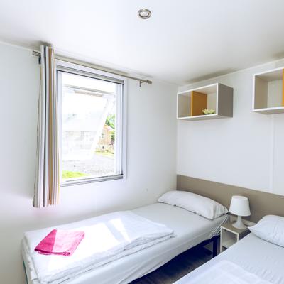 Schlafzimmer zwei Einzelbetten Holli Ferienhaus