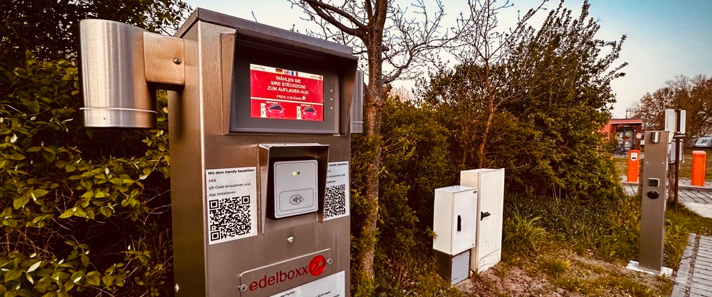 E-Ladestation auf dem Campingplatz